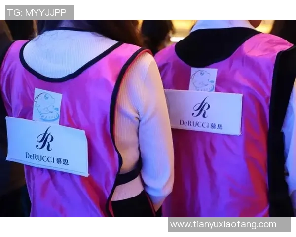 深度对话：吴芳在英雄联盟世界中的成长与挑战之旅